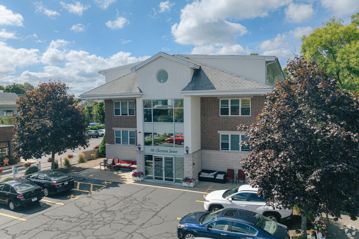 Foto principal - Chestnut Hollow Apartments