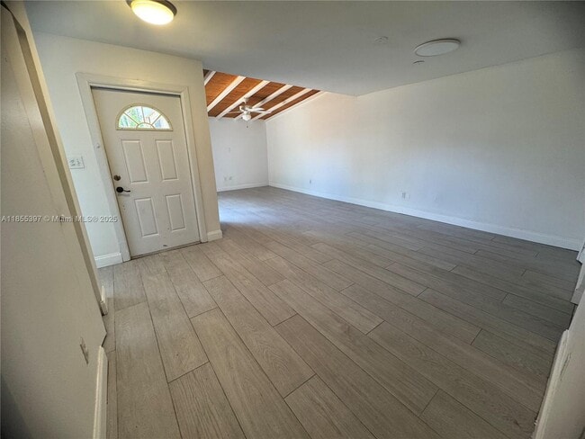 Foto del edificio - 6630 SW 112th Pl