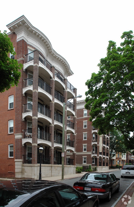 High Steet Commons - High Street Commons