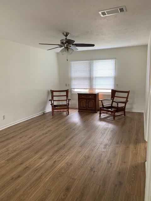 Foto del edificio - 5757 Tracyne Dr