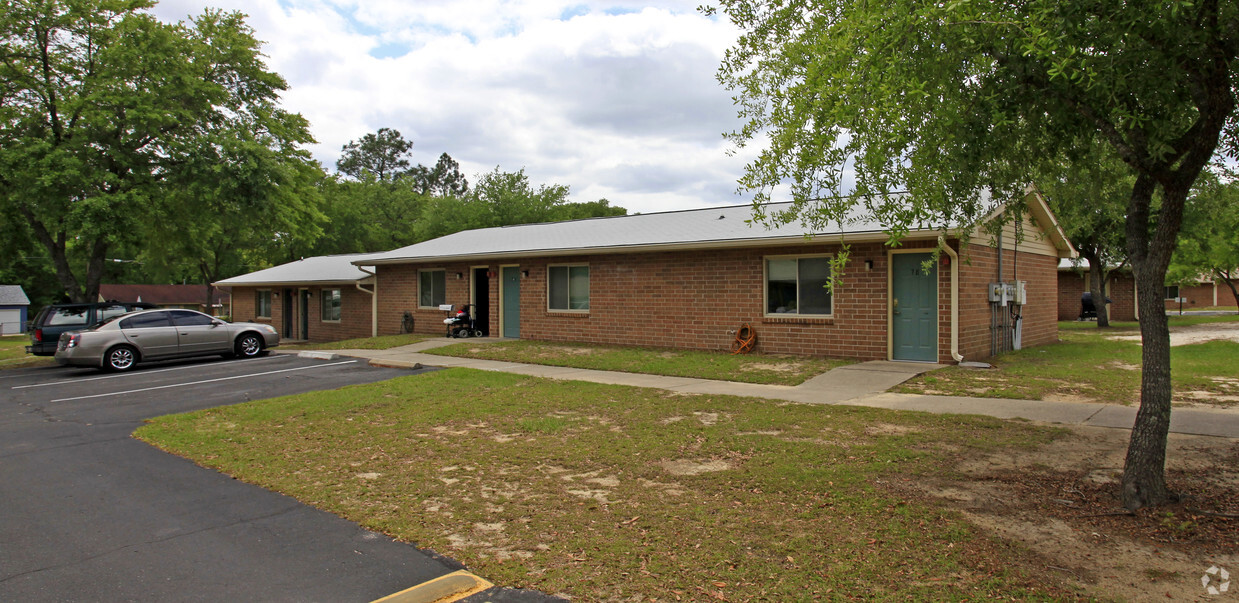 Foto del edificio - Gibb Oak Ridge Village