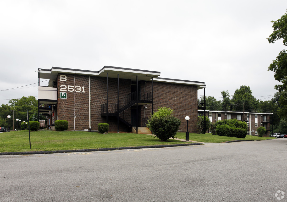 Building Photo - Greentree Terrace