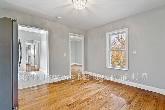 Building Photo - 79 Derby St