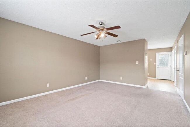Building Photo - 524 Patriot Park Ct