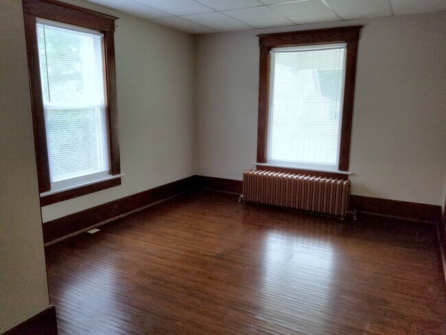 Foto del edificio - 1323 S 8th St