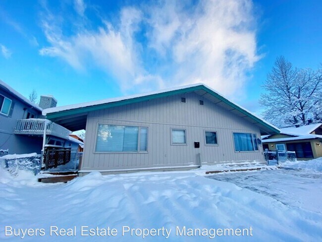 Building Photo - 8531 Shrub Ct