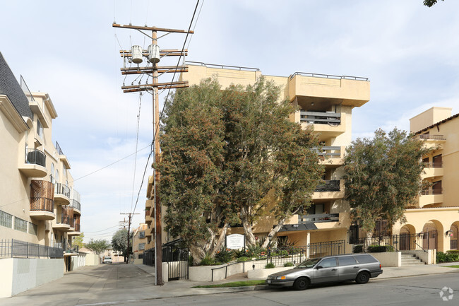 Building Photo - Amherst Apartments