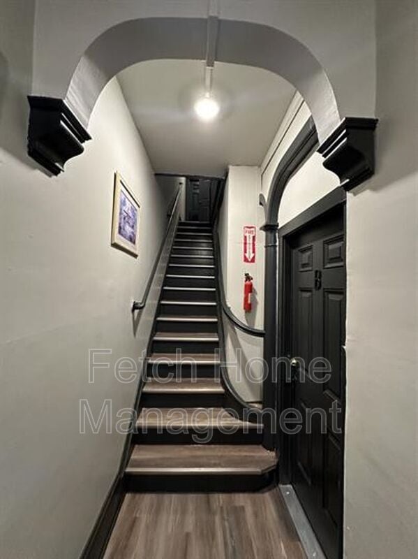 Building Photo - 25 S Ann St