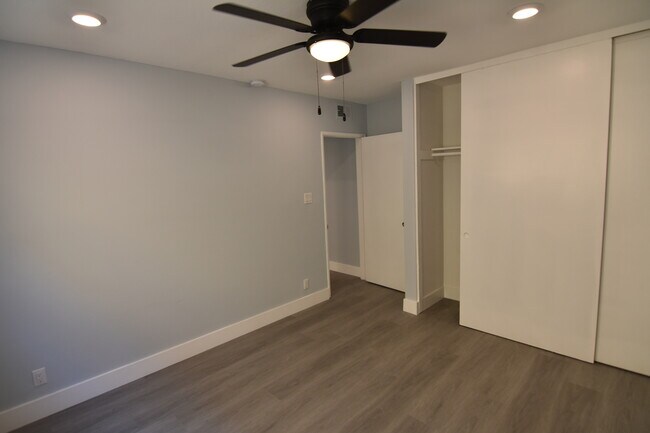 Foto del edificio - 2051 S Corning St