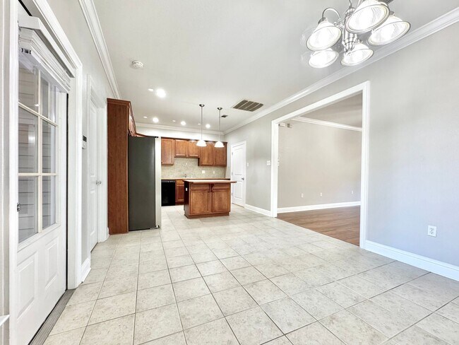 Photo - Spacious 2-Bed, 2-Bath Condo in Jackson Sq...