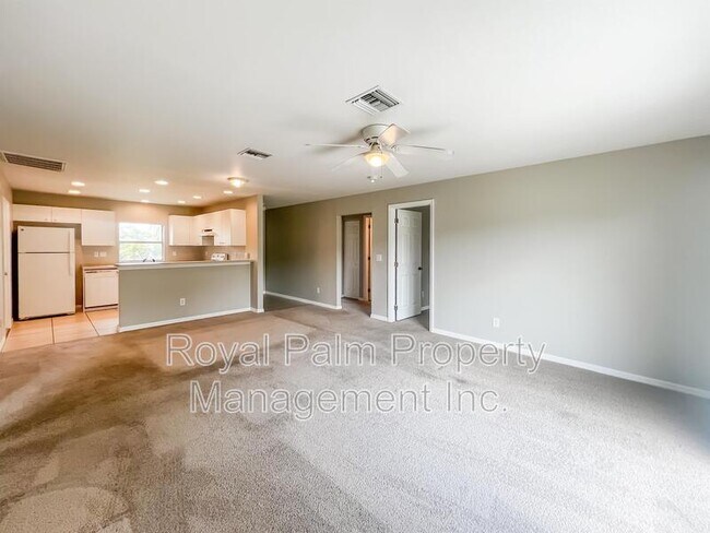 Foto del edificio - 4795 Golfview Blvd