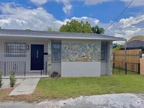 Building Photo - 3630 SW 87th Ave