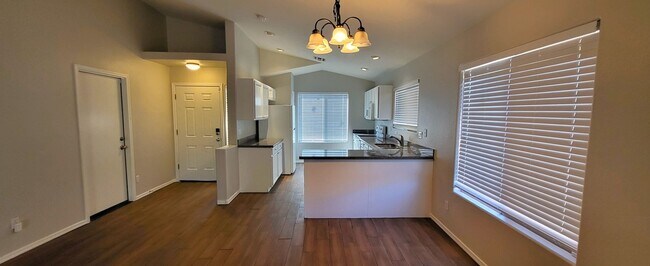 Foto del edificio - Lovely Corner Lot Home In South Phoenix!!!