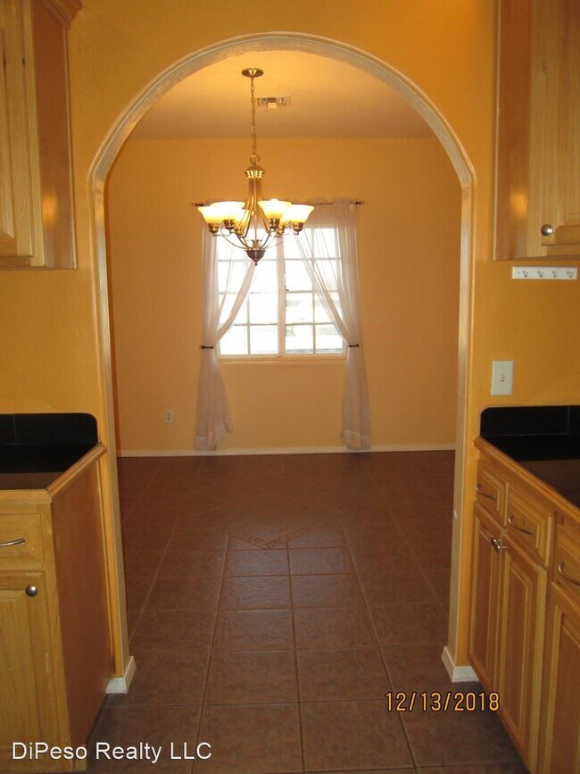 Building Photo - 3 br, 2 bath House - 1209 S Taylor Rd