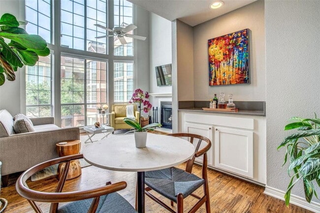 Foto del edificio - 3100 Cole Ave