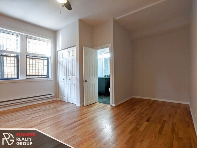 Foto del edificio - 2420 N Kedzie Blvd