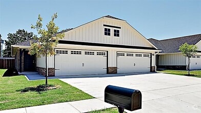 Building Photo - 4923 Avion Ct