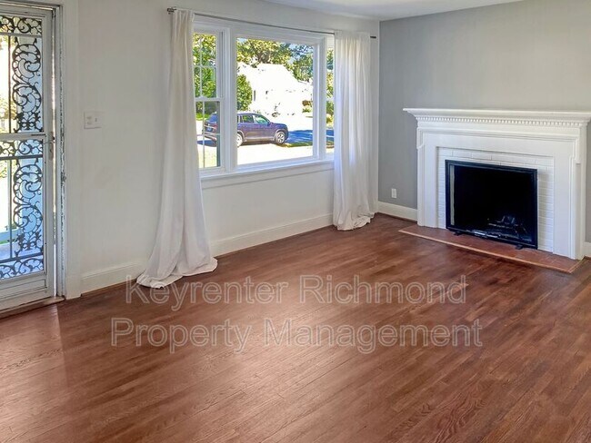 Building Photo - 2901 Maplewood Rd