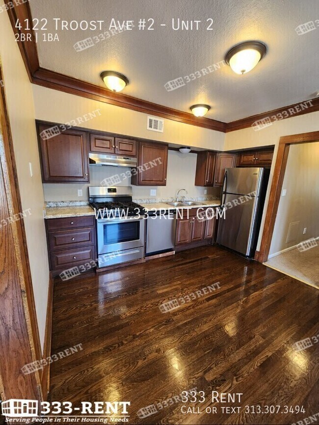 Foto del edificio - 4122 Troost Ave