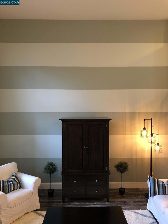 Foto del edificio - 2712 Ashwell Ln