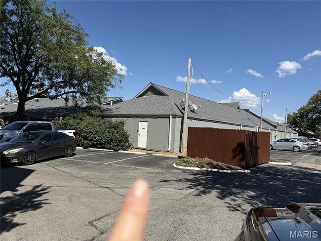 Foto del edificio - 1130 S Mason Rd