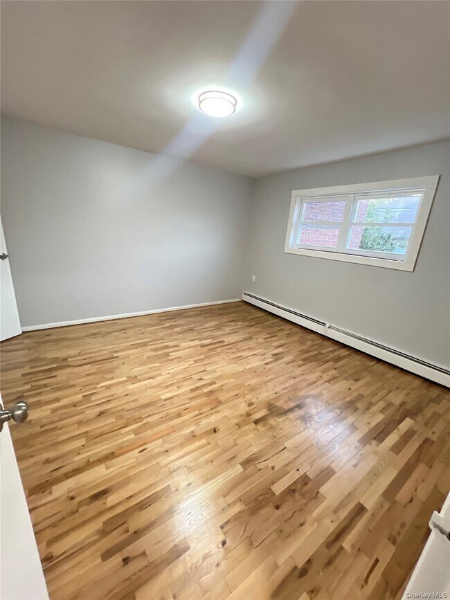 Foto del edificio - 2803 Sampson Ave