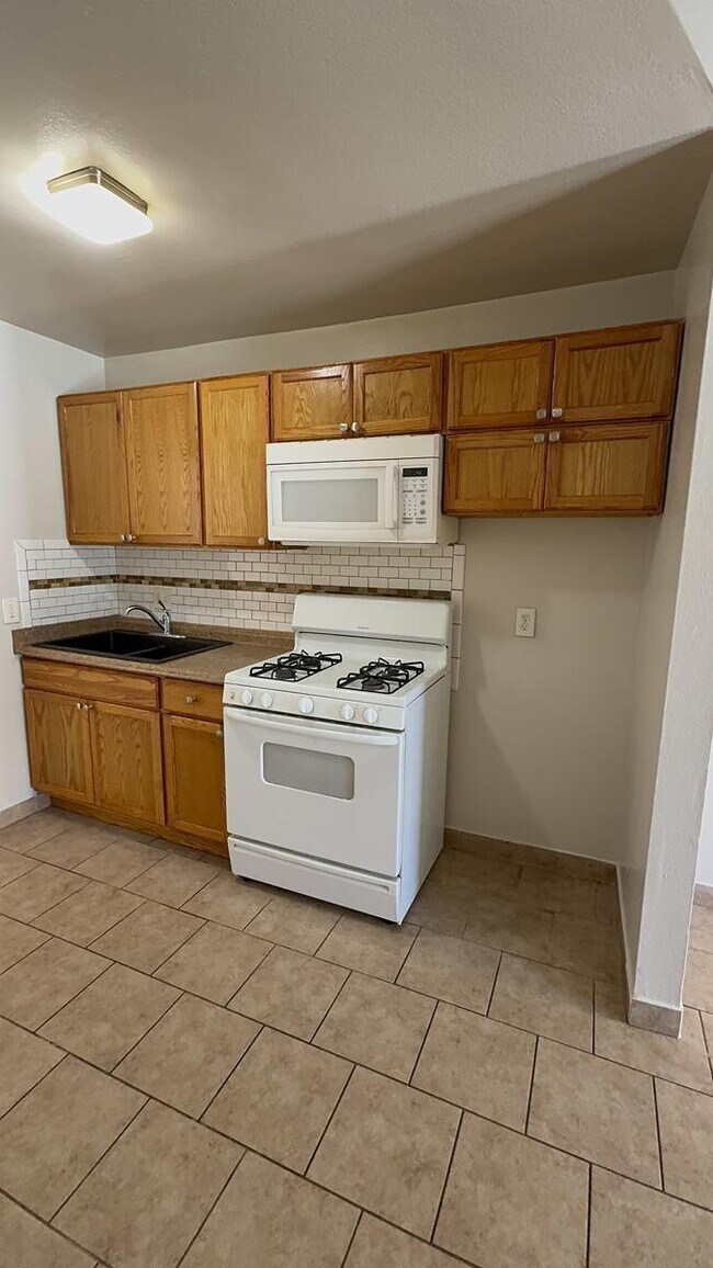 Interior Photo - 8742 Orion