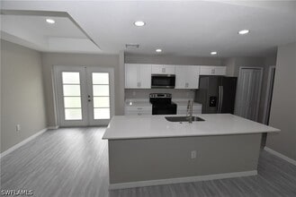 Building Photo - 1544 Waldorf Dr