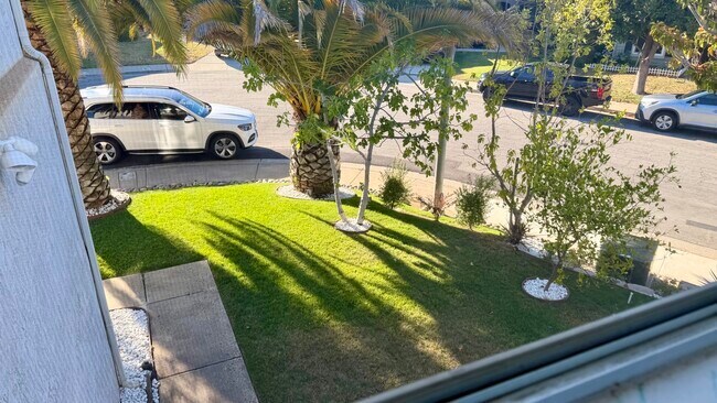 Foto del edificio - 752 Vinca Ct