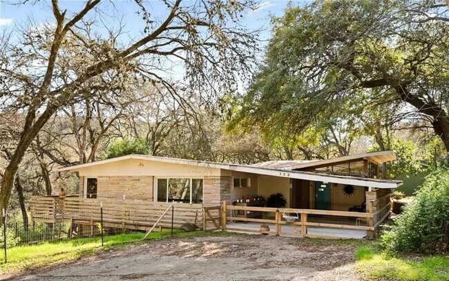 Building Photo - 123 Canyon Rd