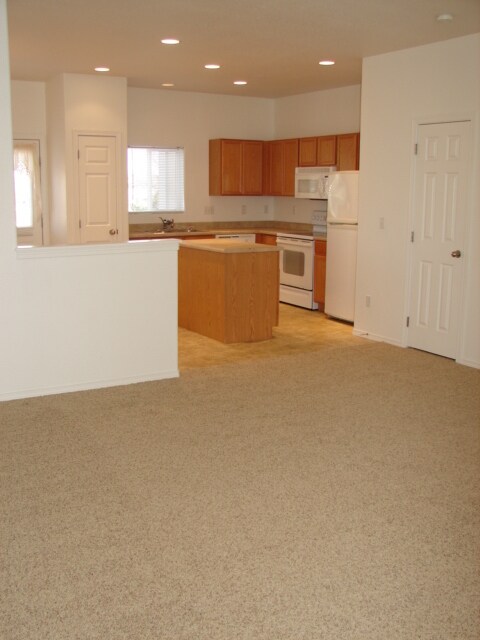 Building Photo - 10515 Country Park Point