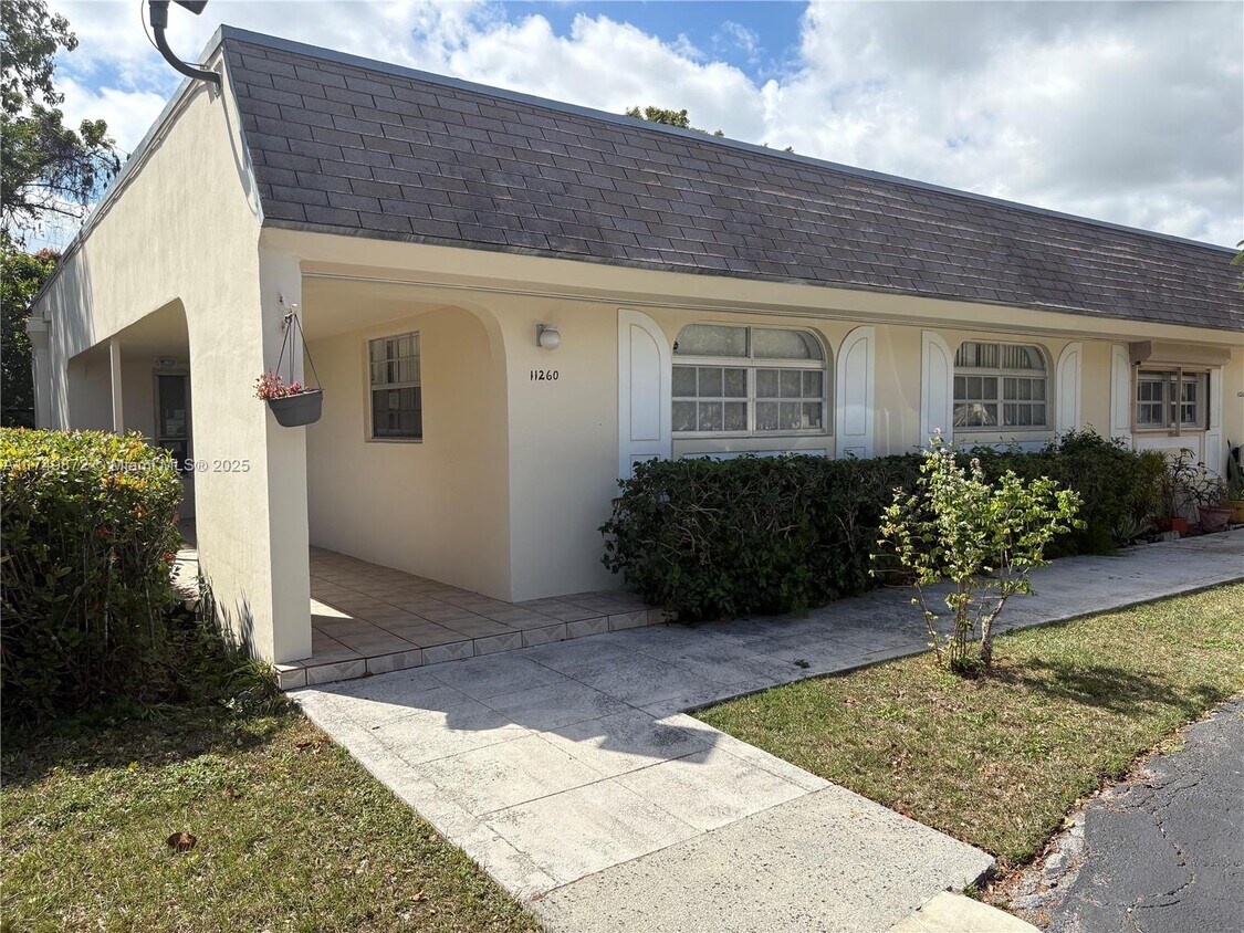 Primary Photo - 11260 SW 172nd St