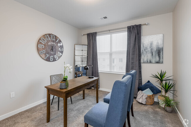 2BR,2BA-1170SF - Pinnacle Pointe Apartments