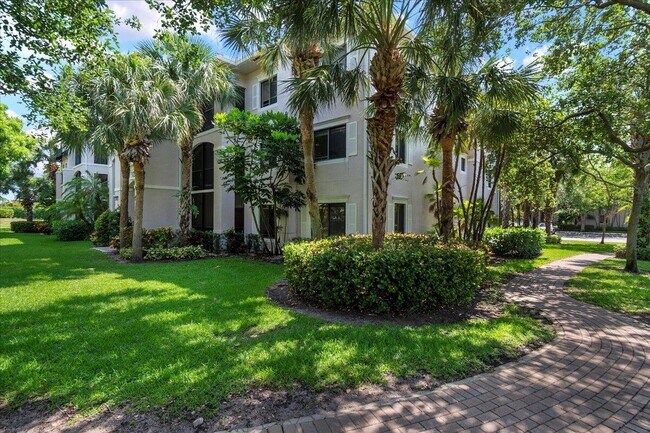 Building Photo - 3023 Alcazar Pl