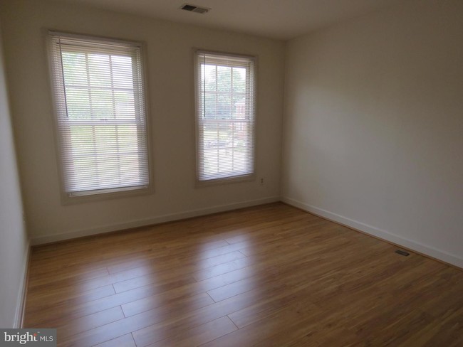 Building Photo - 12703 Dogwood Hills Ln
