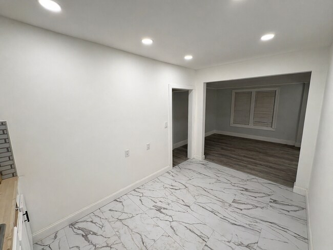 Foto del edificio - 13944 Winthrop St