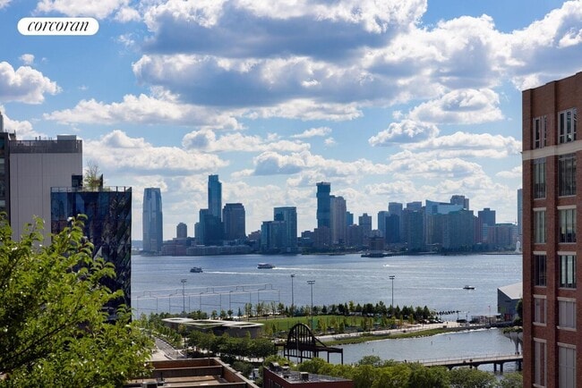 Foto del edificio - 450 W 17th St