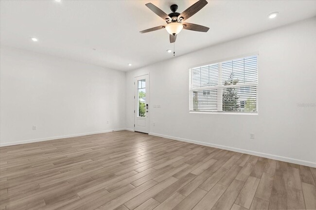 Building Photo - 9662 Peace Dr
