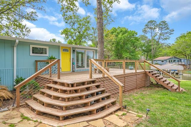 Foto del edificio - 230 Shady Shores Dr