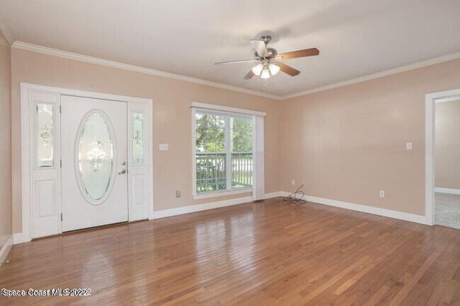 Foto del edificio - 195 Benchor Rd NW