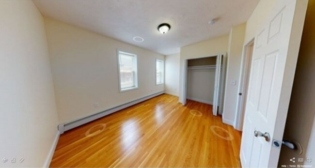 Foto del edificio - 1056 Cambridge St