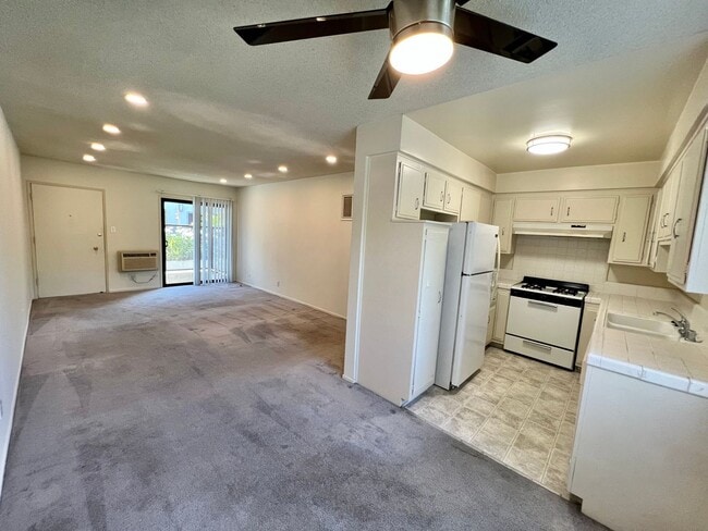 Foto del edificio - 3510 Clarington Ave