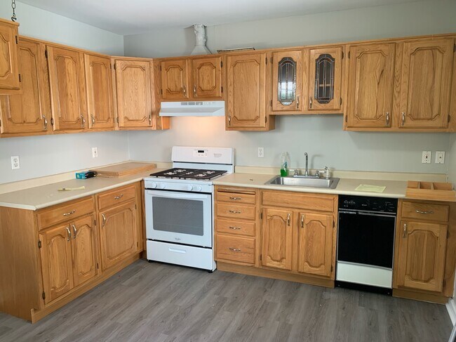 Kitchen - 55 Carver Ave