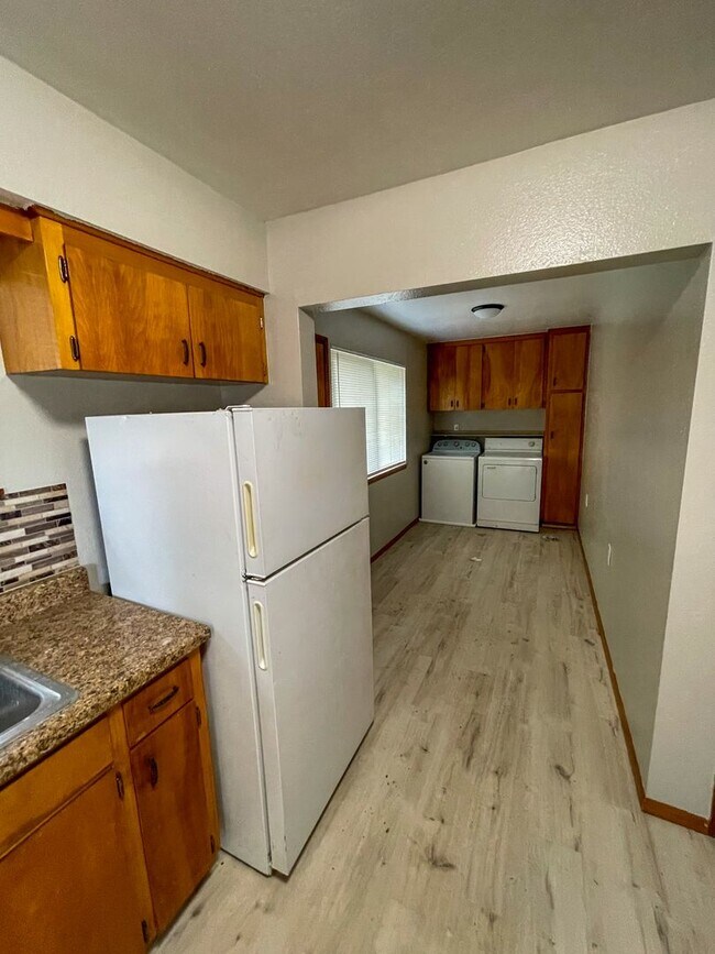Building Photo - Charming 500 Sq Ft Home with New Upgrades ...