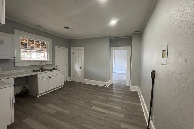 Foto del edificio - 2514 Poplar St