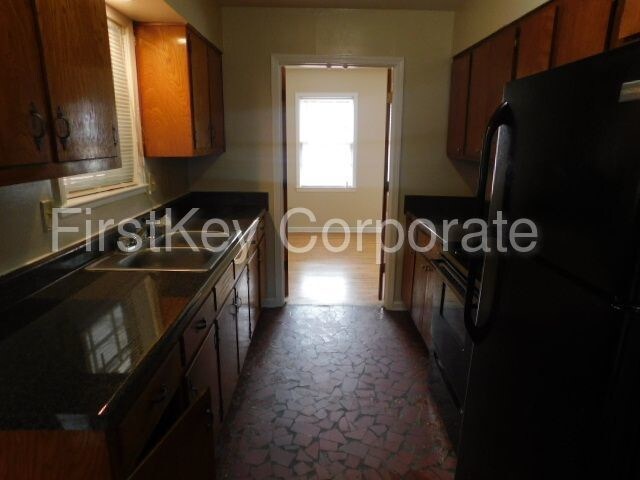 Foto del edificio - 2024 Janis Dr