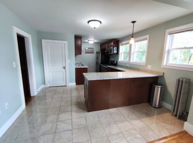 Kitchen - 81 Columbus Ave