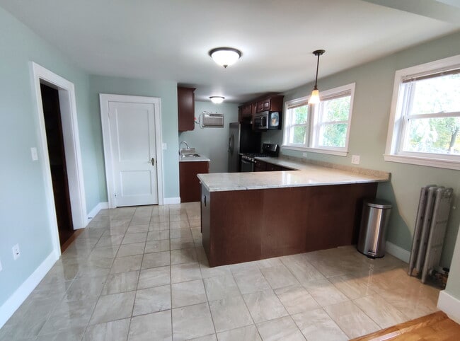 Kitchen - 81 Columbus Ave