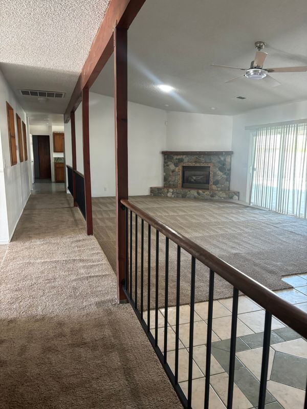 Foto del edificio - 12800 Riverview Dr