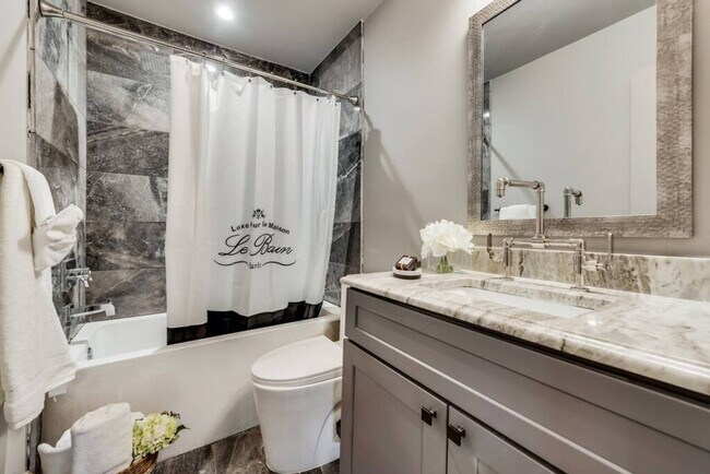 Foto del edificio - 4803 Junius St